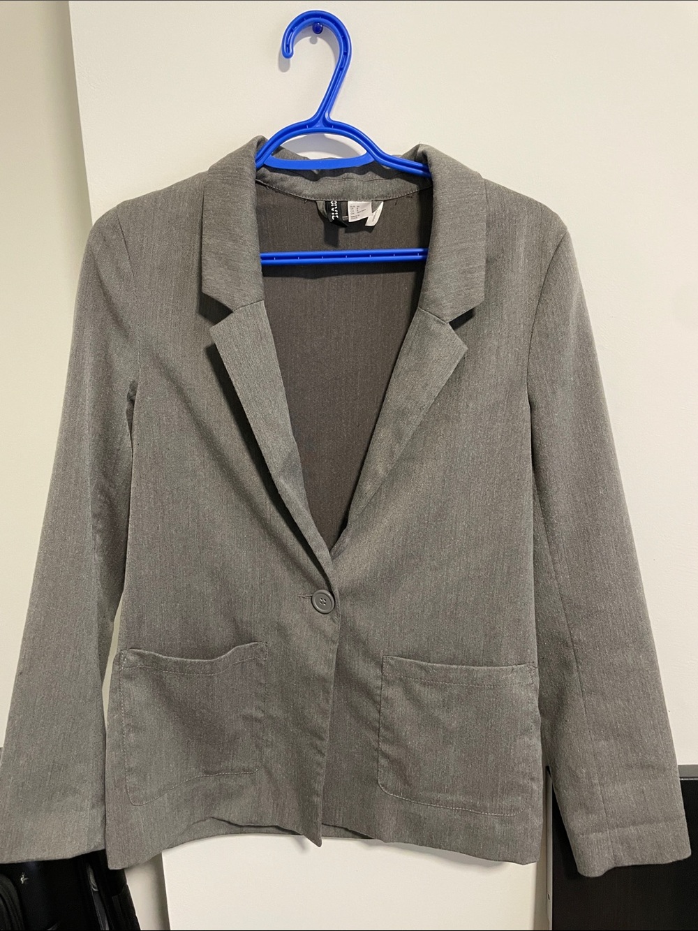 70 H&M blazer